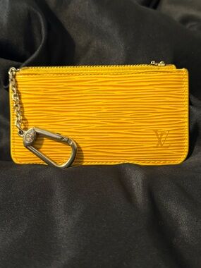 Louis Vuitton Yellow Epi Leather Key & Card Holder with Chain